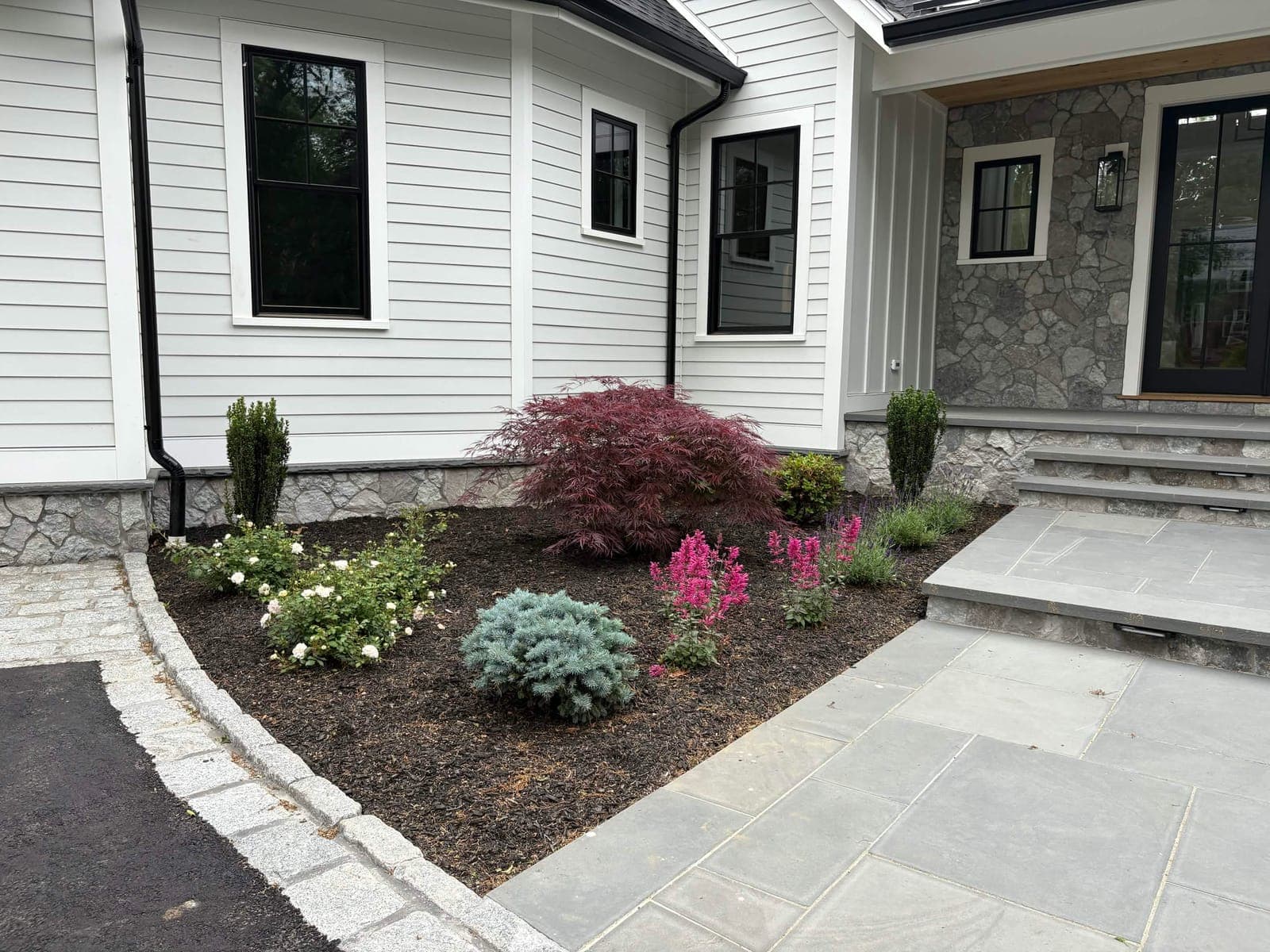 Modern Gravel Garden — photo 3 of 3