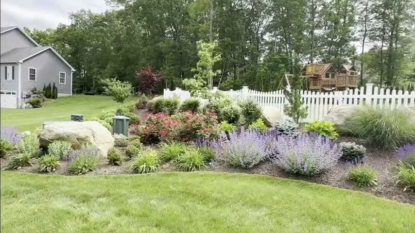 Stone & Shade Courtyard — photo 4 of 4